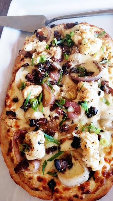 Rojo Beach Bar & Lounge